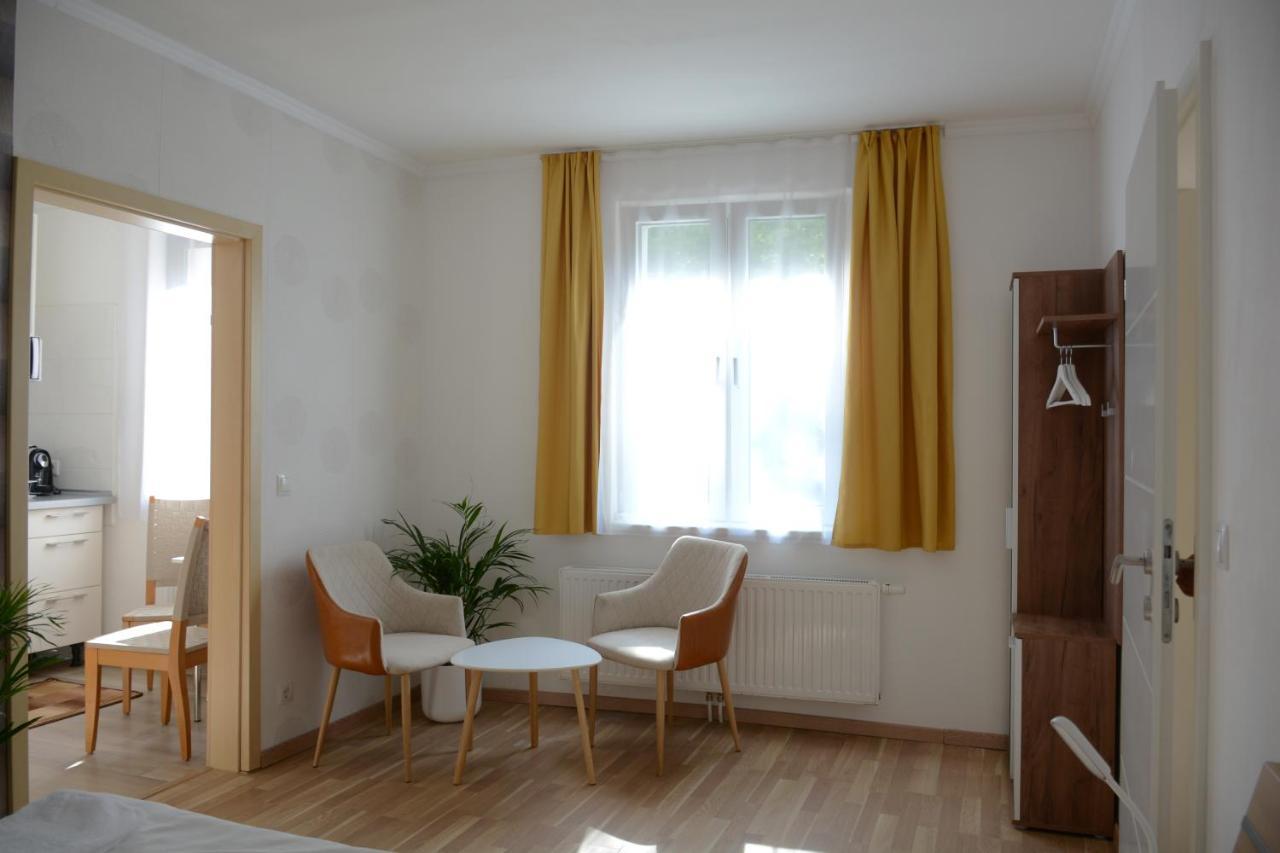 Gaestehaus Coco Krems an der Donau Ngoại thất bức ảnh